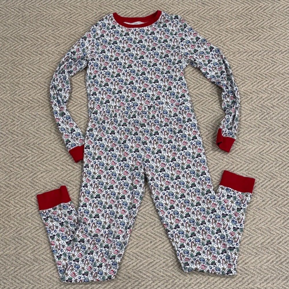 Vineyard Vines Holiday Print Pajama Set. Size 12